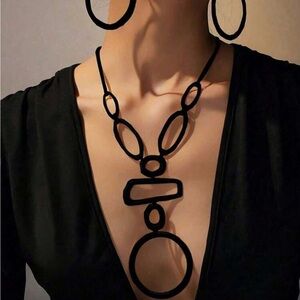 Bold Black Geometric Pendant Necklace and Earring Set - Unbranded